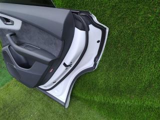 Дверь задняя правая Q8 4MN