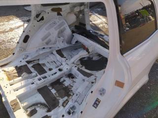 Крыло заднее левое GL CLASS X166 Крыло заднее левое GL CLASS X166