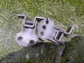 Петля дверная правая передняя MAZDA MPV LW3W 2 ракурс