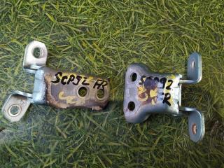 Петля дверная передняя правая TOYOTA BELTA