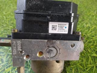Блок abs NISSAN PRESAGE TNU31 QR25DE 3 ракурс