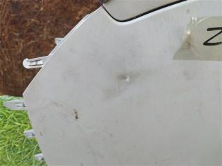 Бардачок между сиденьями TOYOTA PRIUS ZVW30 2 ракурс Бардачок между сиденьями TOYOTA PRIUS ZVW30 2 ракурс