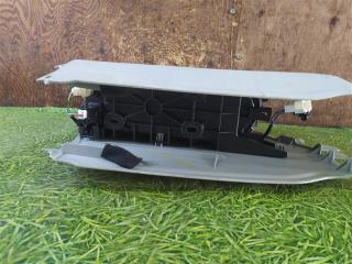 Бардачок между сиденьями TOYOTA PRIUS ZVW30 5 ракурс Бардачок между сиденьями TOYOTA PRIUS ZVW30 5 ракурс
