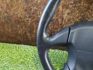 Руль SUBARU FORESTER SG5 MOMO 3 ракурс Руль SUBARU FORESTER SG5 MOMO 3 ракурс