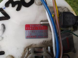 Топливный насос TOYOTA WINDOM MCV30 1MZ-FE 77020-33131 3 ракурс