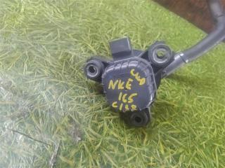 Помпа инвертора TOYOTA COROLLA AXIO NKE165 1NZ-FXE 3 ракурс