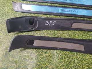 Накладка на порог SUBARU LEGACY BP5 2 ракурс
