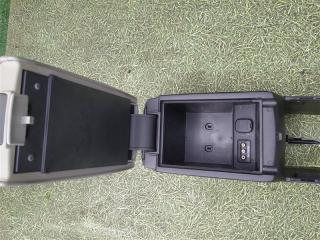 Бардачок между сиденьями MAZDA ATENZA GH5FP 4 ракурс