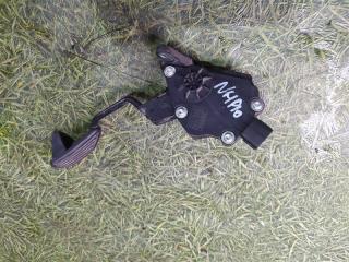 Педаль газа TOYOTA AQUA