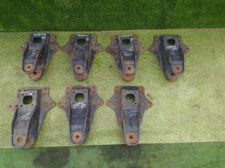 Крепление рессоры MITSUBISHI FUSO