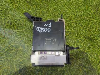 Запчасть блок предохранителей салонный TOYOTA LAND CRUISER