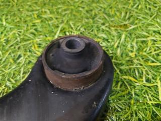 Рычаг правый задний SUZUKI EVERY DA64V K6A 46201-68H01 2 ракурс Рычаг правый задний SUZUKI EVERY DA64V K6A 46201-68H01 2 ракурс