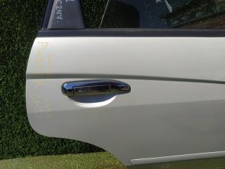 Дверь правая задняя NISSAN AVENIR W11 3 ракурс
