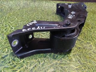 Подушка двигателя SUZUKI EVERY DE51V F6A 3 ракурс