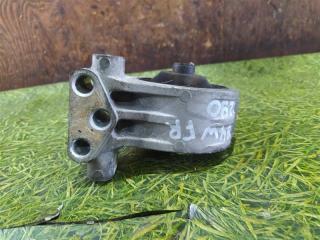 Подушка двигателя правая MITSUBISHI CHARIOT GRANDIS N94W 4G64 3 ракурс