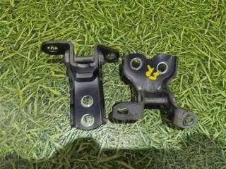 Петля дверная правая передняя TOYOTA IST NCP60 2 ракурс