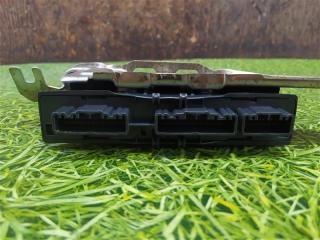 Блок иммобилайзера HONDA VEZEL RU3 LEB 38320-T7B-J01 4 ракурс