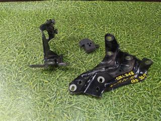 Запчасть ролик раздвижной двери задний правый TOYOTA NOAH