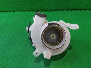 Мотор охлаждения батареи TOYOTA PRIUS NHW20 1NZ-FXE 8713047070 4 ракурс