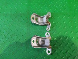 Петля дверная левая передняя NISSAN SERENA PC24 2 ракурс