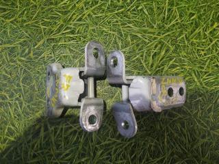 Петля дверная передняя правая TOYOTA ISIS