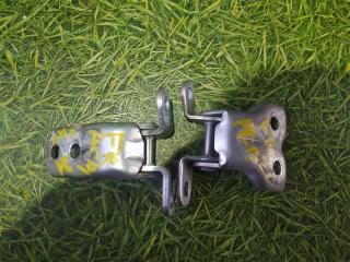 Петля дверная передняя правая TOYOTA IPSUM