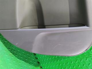 Обшивка дверей левая задняя TOYOTA VITZ NCP91 2 ракурс