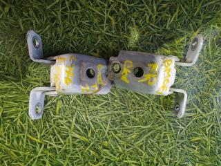 Петля дверная передняя правая MAZDA AXELA