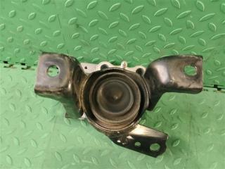 Подушка двигателя правая TOYOTA ESQUIRE ZWR80 2ZR-FXE 2 ракурс Подушка двигателя правая TOYOTA ESQUIRE ZWR80 2ZR-FXE 2 ракурс