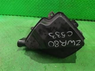 Влагоотделитель TOYOTA ESQUIRE ZWR80 2ZR-FXE 17750-37080 2 ракурс Влагоотделитель TOYOTA ESQUIRE ZWR80 2ZR-FXE 17750-37080 2 ракурс