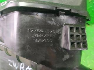 Влагоотделитель TOYOTA ESQUIRE ZWR80 2ZR-FXE 17750-37080 5 ракурс