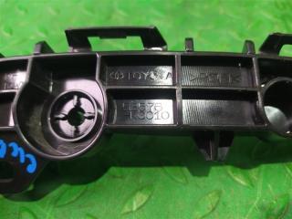 Крепление бампера левое заднее TOYOTA YARIS KSP210 52573-K0010 4 ракурс