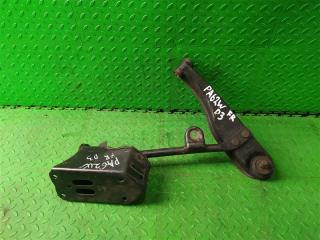 Рычаг правый передний SUZUKI EVERY DA62W K6A 45201-77A10 1 ракурс