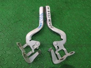 Петля капота TOYOTA VELLFIRE ANH20 1 ракурс Петля капота TOYOTA VELLFIRE ANH20 1 ракурс