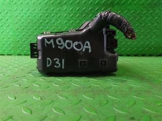 Блок предохранителей TOYOTA TANK M900A 1KR-FE 82641-B2010J 5 ракурс
