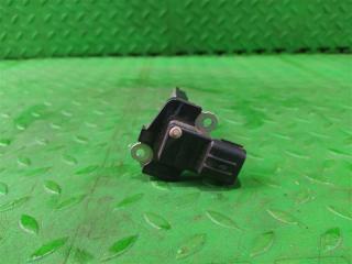 Расходомер воздушный TOYOTA LAND CRUISER URJ202 1UR-FE 22204 75030 3 ракурс Расходомер воздушный TOYOTA LAND CRUISER URJ202 1UR-FE 22204 75030 3 ракурс