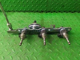Инжектор TOYOTA YARIS MXPA10 M15A-FKS 23250-24010 2 ракурс