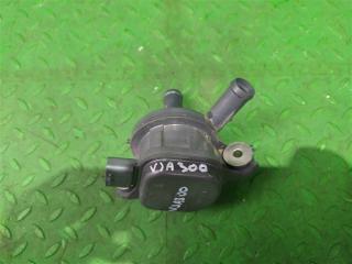 Помпа водяная TOYOTA LAND CRUISER VJA300 V35A-FTS 161B070020 2 ракурс Помпа водяная TOYOTA LAND CRUISER VJA300 V35A-FTS 161B070020 2 ракурс