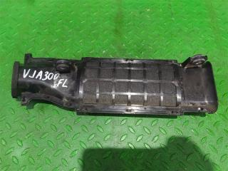 Патрубок воздушного фильтра левый TOYOTA LAND CRUISER VJA300 V35A-FTS 17752-70020 5 ракурс