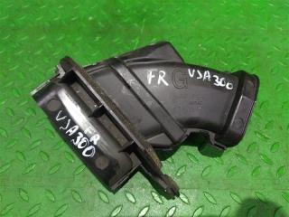 Патрубок воздушного фильтра правый TOYOTA LAND CRUISER VJA300 V35A-FTS 1780570100 3 ракурс