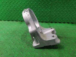 Кронштейн правый TOYOTA LAND CRUISER VJA300 V35A-FTS 4 ракурс Кронштейн правый TOYOTA LAND CRUISER VJA300 V35A-FTS 4 ракурс
