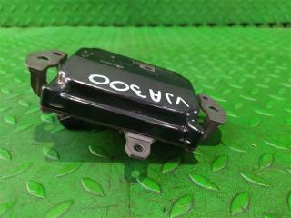 Радар-детектор TOYOTA LAND CRUISER VJA300 V35A-FTS 8821062020 3 ракурс