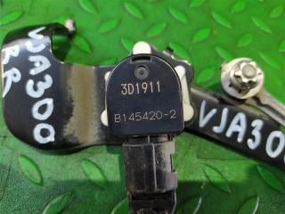 Датчик положения кузова задний TOYOTA LAND CRUISER VJA300 V35A-FTS 4 ракурс
