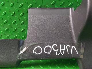 Пластик сидений правый TOYOTA LAND CRUISER VJA300 V35A-FTS 7169260130 3 ракурс