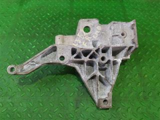 Подушка двигателя правая LAND ROVER FREELANDER L359 5 ракурс Подушка двигателя правая LAND ROVER FREELANDER L359 5 ракурс