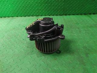 Мотор печки SUZUKI WAGON R MH23S 2 ракурс Мотор печки SUZUKI WAGON R MH23S 2 ракурс