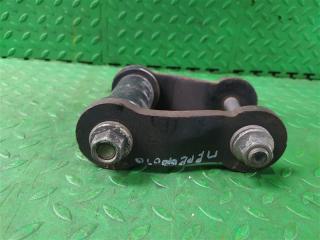 Втулка рессоры TOYOTA TUNDRA USK56 3UR-FE 3 ракурс Втулка рессоры TOYOTA TUNDRA USK56 3UR-FE 3 ракурс