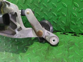 Мотор дворников передний TOYOTA RACTIS SCP100 4 ракурс