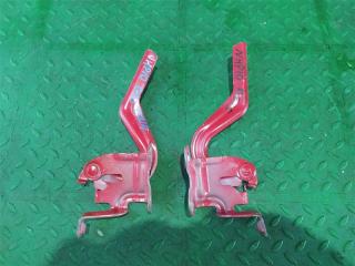 Петля капота TOYOTA AQUA NHP10 1 ракурс