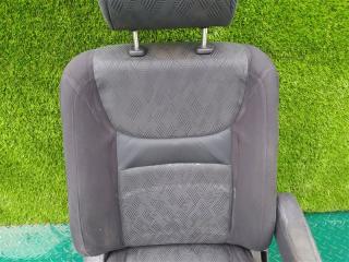 Сидение TOYOTA KLUGER ACU20W 2 ракурс